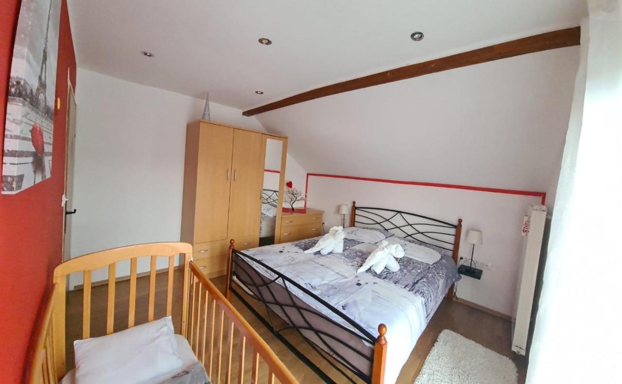 Апартаменты Apartman Patricia Фужине Экстерьер фото
